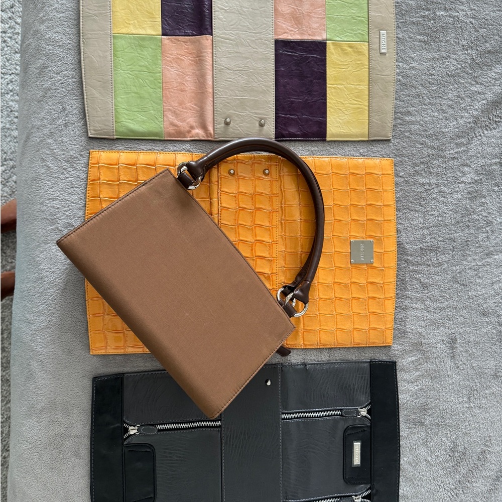 MICHE Handbag base with 4 classy covers!